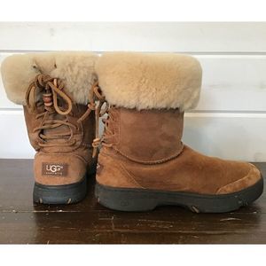 UGG Ultimate Bind Suede Boots Sheepskin 5219